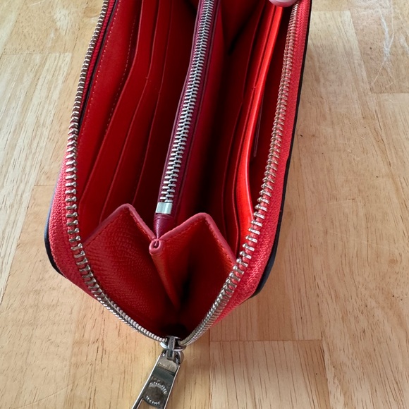 Coach travel wallet -scarlett in color - brand new - Picture 8 of 12